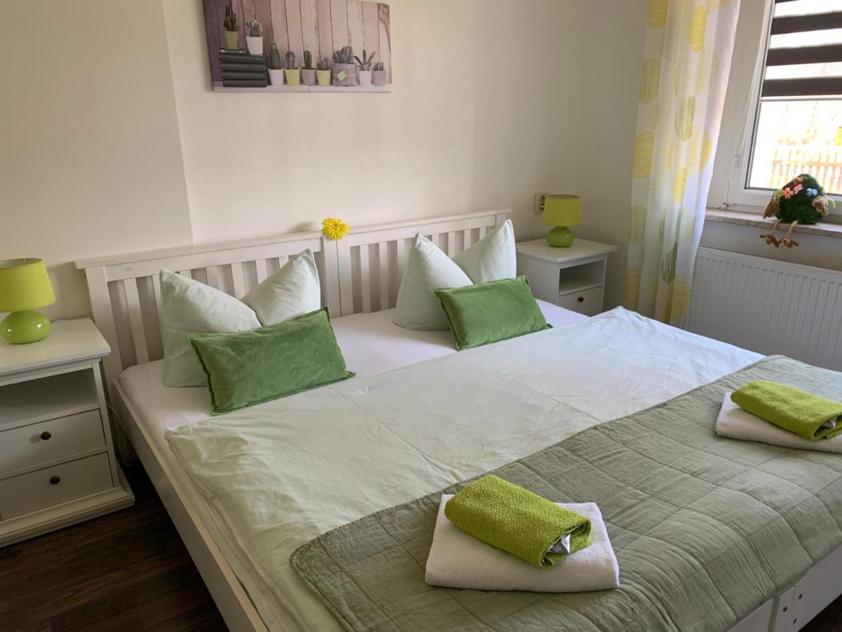 Helenes Ferienwohnung Auf Dem Bauernhof - Lausitzer Seenland Lauta 外观 照片