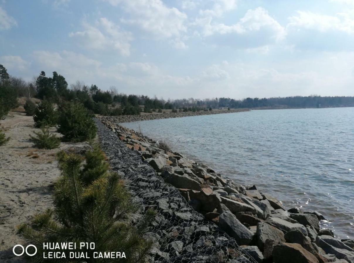Helenes Ferienwohnung Auf Dem Bauernhof - Lausitzer Seenland Lauta 外观 照片